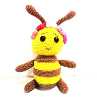 Handmade Včielka Kráľovná- Bee-Oli