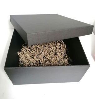 Darčeková Krabica s Papierovým Vrchom 30x30x15 čierna 